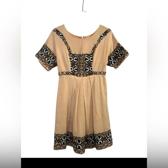 Anthropologie Korovilas Yulia Creamy Thick Knit Embroidered Mini Dress Sz 4 - Picture 1 of 10